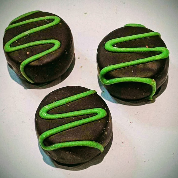 Lime fondant cream in dark chocolate